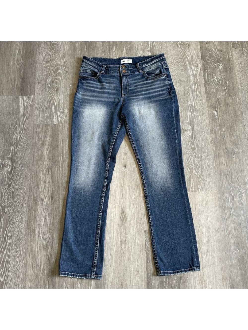BKE Buckle Jeans Women 34 x 32 Blue Gabby Straight Leg Curvy Fit High Rise Denim